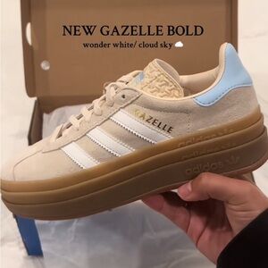 NEW. UNUSED Adidas “gazelle”